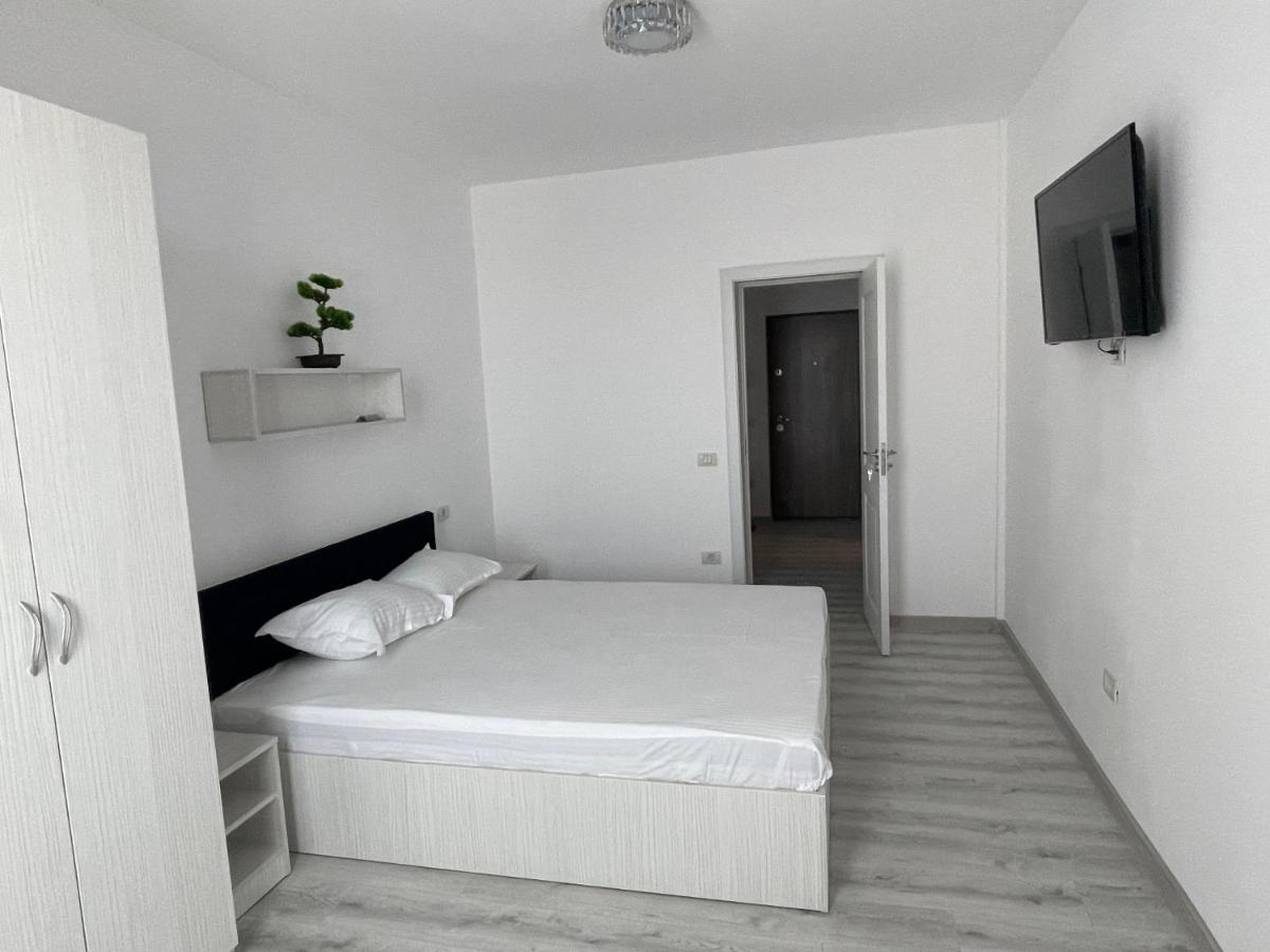 Aquazure Studio Residence Navodari Exterior photo